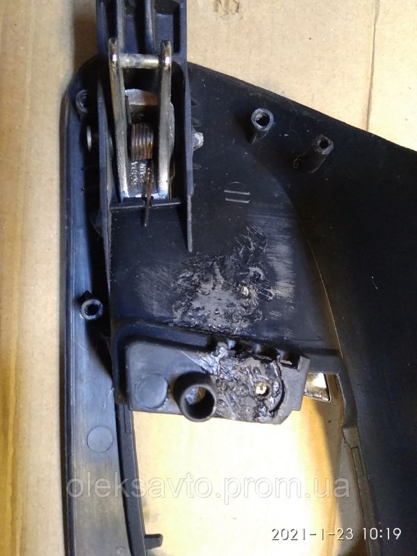 Ручка дверная внутренняя Skoda Octavia Tur 1996-2010 г.в., правая передняя 1U0837248B