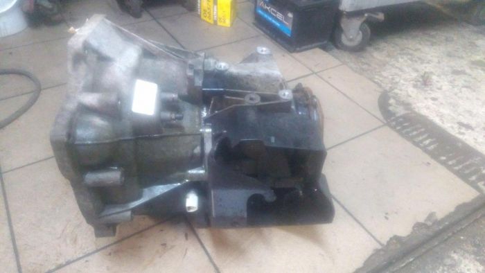 КПП Ford Focus 1, XS4R 7002 FB, коробка передач Форд Фокус 1, двигатель 1.6 бензин zeteс, пробег 270000 км
