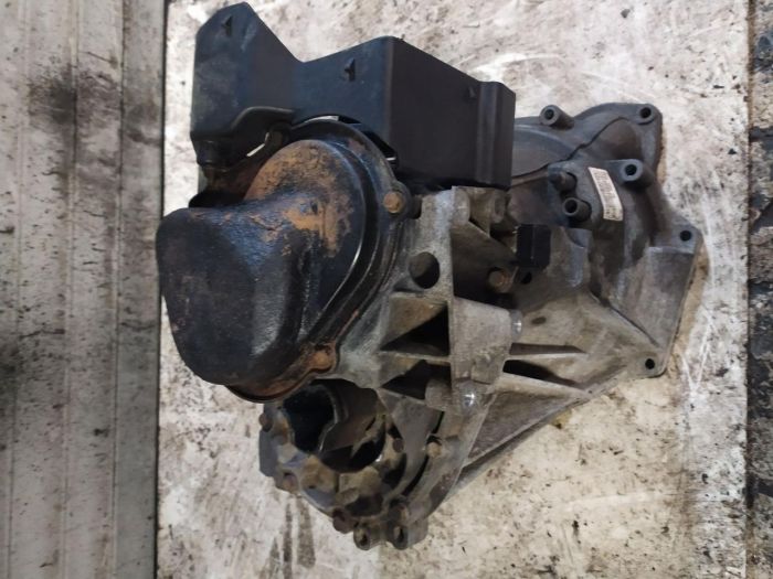 КПП Ford Focus 1, XS4R 7002 FB, коробка передач Форд Фокус 1, двигатель 1.6 бензин zeteс, пробег 270000 км