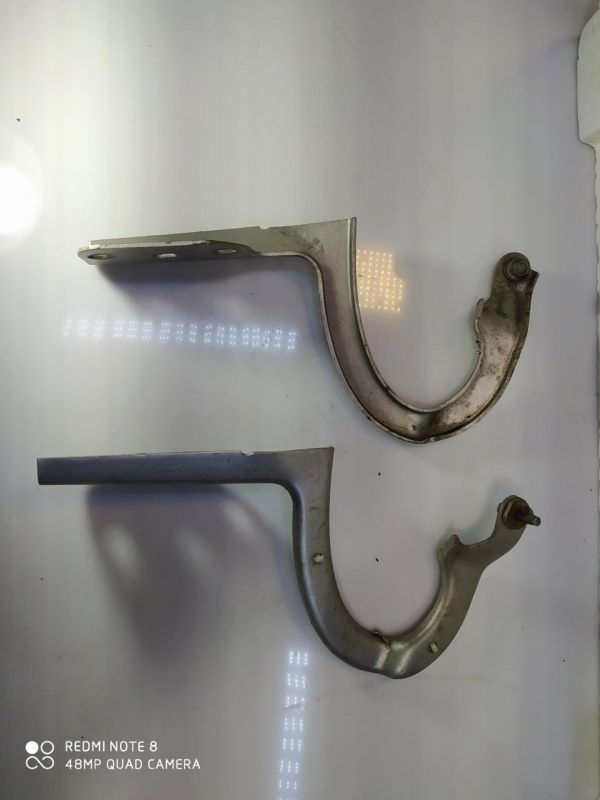 Петля кришки багажника права ліва Ford Ka, B42900BB, Форд Ка 1996-2008 р.в.