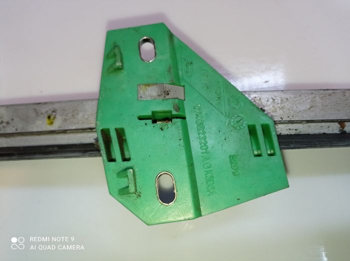 Стеклоподъёмник механический передний левый Ford Ka, 97KGB23201 AGK3D6A, Форд Ка 1996-2008 г.в.