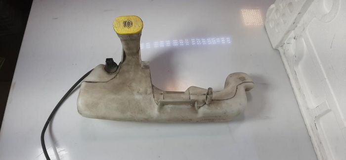 Бачок омивача Ford Ka 1996 – 2008 р.в., 97KG17618AJ