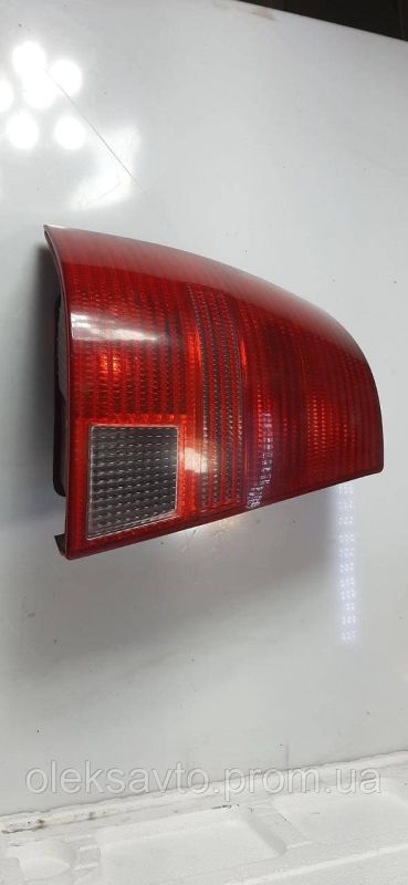 Фонарь задний левый Фольксваген Бора, Volkswagen Bora 1998 – 2005 г.в. универсал