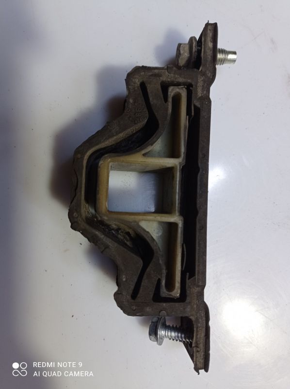 Подушка кулисы Ford Ka 96wt7n029ba, Форд Ка 1996 – 2008 г.в