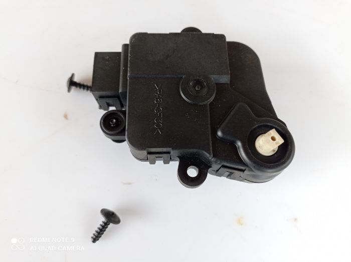 Моторчик заслонки печі Ford Ka 1996-2008 р.в./ Ford Fiesta 95-02 р.в., 96FW19B634CB