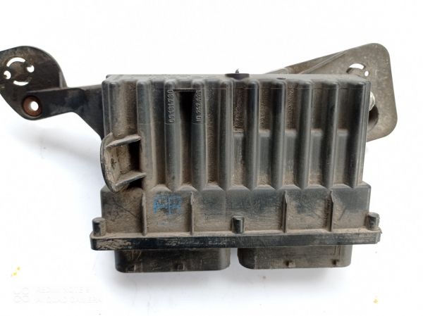 Блок управления вентилятором Opel Astra G, Zafira A, Опель Астра Г, Зафира А. 09131730