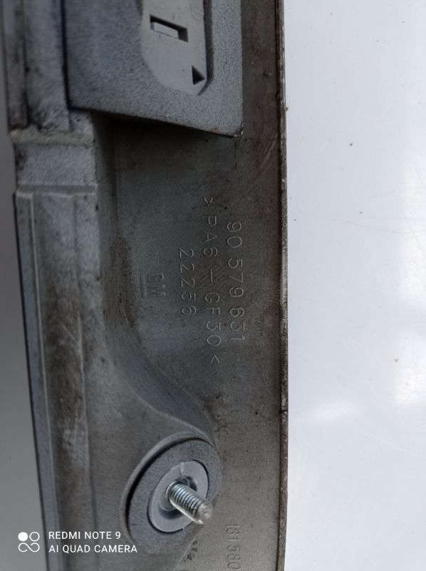 Планка, накладка, ручка крышки багажника задней ляды Opel Zafira А, 90579631, Опель Зафира А
