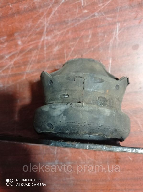 Подушка двигателя Volkswagen Lupo, Polo 1.0 бензин
