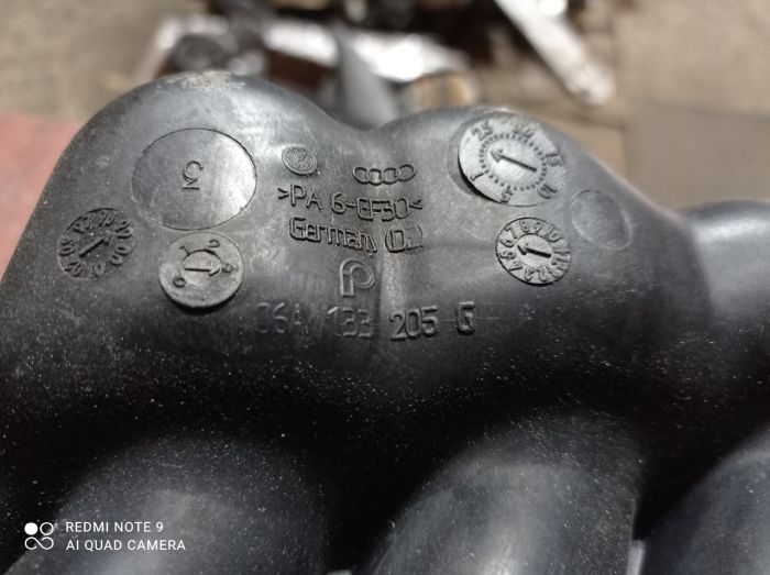 Коллектор впускной Volkswagen Golf 4, Volkswagen Bora 1.6 бензин, 06A133185AK, 06A133205G