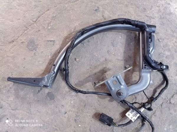 Петля крышки багажника правая левая FORD FOCUS 3 (Американец), CM51F42700AG, CM51F42701AG, седан 11-18