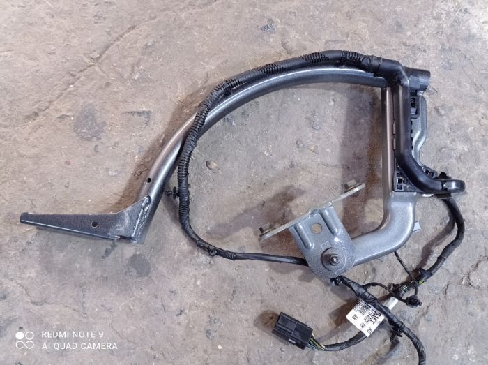 Петля крышки багажника правая левая FORD FOCUS 3 (Американец), CM51F42700AG, CM51F42701AG, седан 11-18