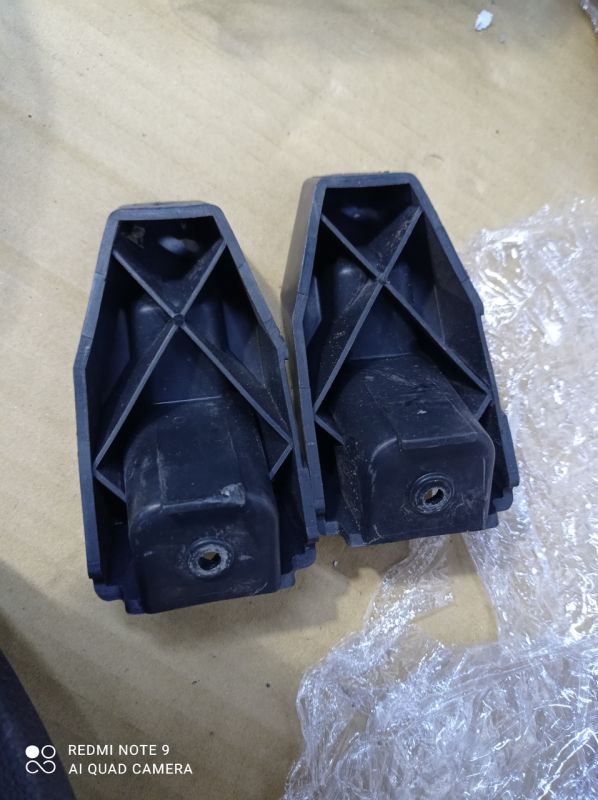 Кронштейн бампера заднього FORD FOCUS 3 (Американець), BM51A17B918AE, 2011-2019 Правий / Лівий