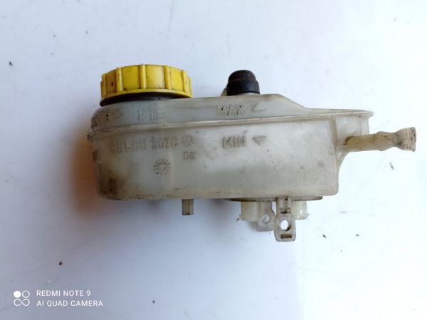 Бачок главного тормозного цилиндра VW Volkswagen Lupo, Polo, Фольксваген Лупо  6N1 611 307 C