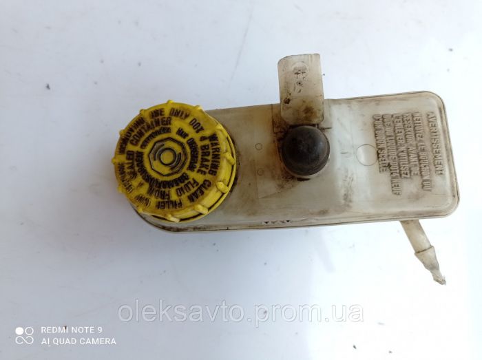 Бачок главного тормозного цилиндра VW Volkswagen Lupo, Polo, Фольксваген Лупо  6N1 611 307 C