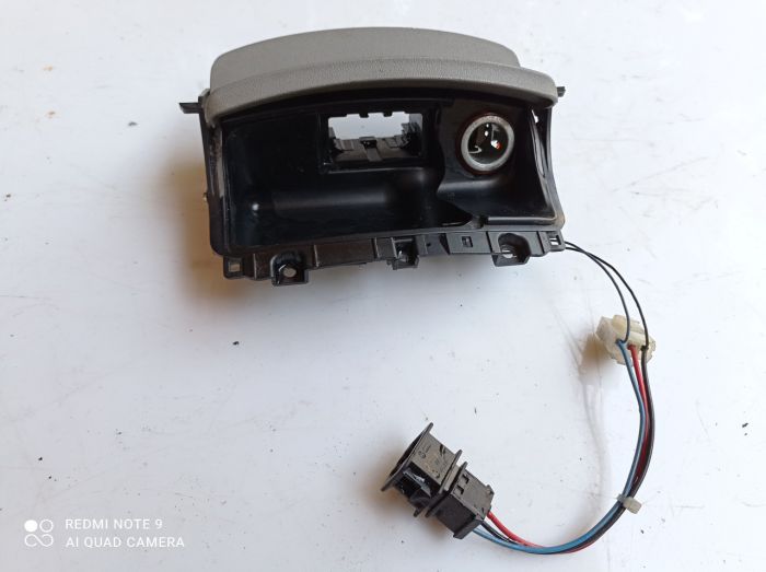 Пепельница передняя VW Volkswagen Lupo Фольксваген Лупо  6X0857309B