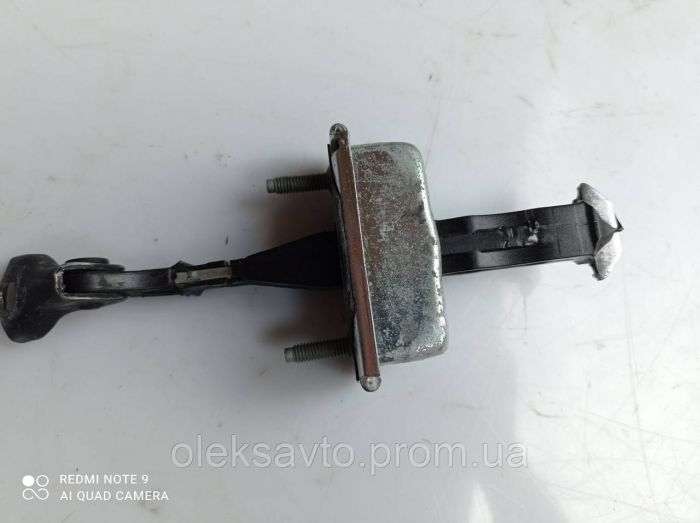 Ограничитель передней двери FORD FOCUS 3 (Американец) Форд Фокус 3 (11-18 г.в.) CM51A23500AA