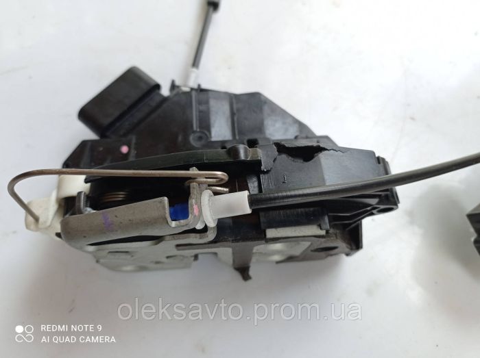 Замок двери передней левой Ford Focus 3 (Американец) Форд Фокус 3 (11-18 г.в.) BF6AF21813BF