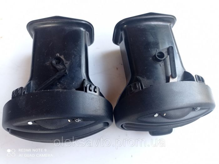 Дефлектор салона воздушный, воздуховод,  Ford Focus 1 (Форд Фокус 1) 98AB19893BJW