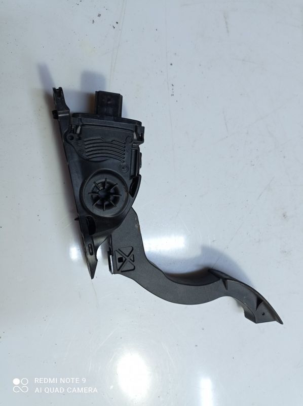 Педаль газа Ford Focus 3 (Американец) Форд Фокус 3 (11-18 г.в.) EV619F836AA