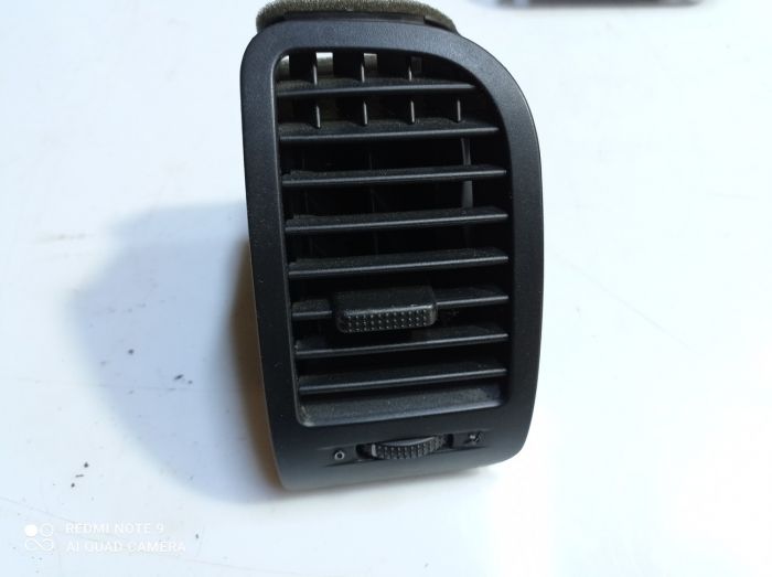 Дефлектор салона правый VW Volkswagen Lupo, Фольксваген Лупо, 6X1819704A