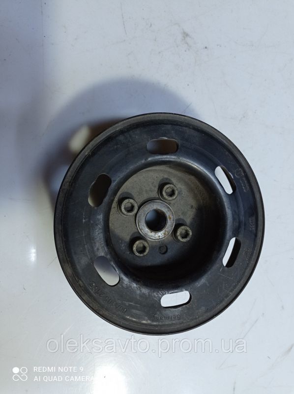 Шків шестерня колінчастого вала Volkswagen Golf IV 4, Volkswagen Bora 1.6 бензин, 06A105263B, 06A105255E