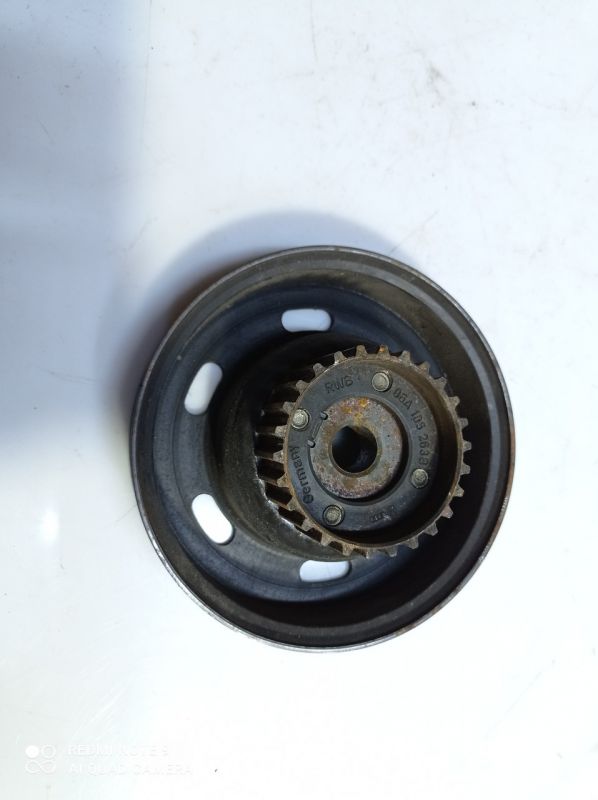Шкив шестерня коленчатого вала Volkswagen Golf IV 4, Volkswagen Bora 1.6 бензин, 06A105263B, 06A105255E
