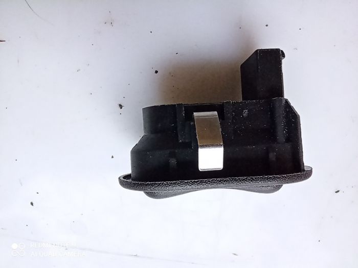 Кнопка стеклоподъемника Opel Zafira A, Опель Зафира А, 13363100, 90561388