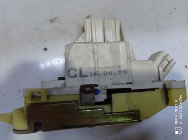 Замок двери задней правой Ford Focus 1 1998 – 2007 г.в., XS41A26412BG 2pin
