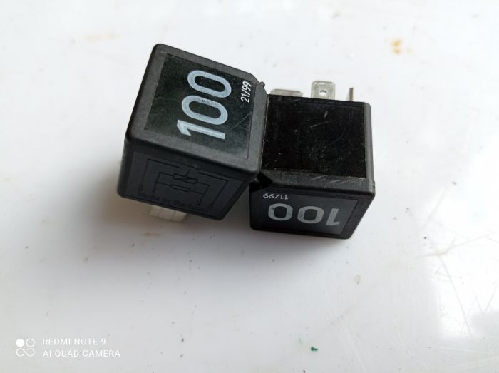 Реле 100 Volkswagen Bora, Фольксваген Бора, 1998 - 2005г.в, 1.6л. бензин, 95VW10K705CA, 7MO951253A, V23136-J6-X45