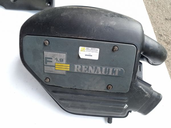 Корпус воздушного фильтра Renault Clio 2, Рено Клио 2 1,9 дизель, 7700114184
