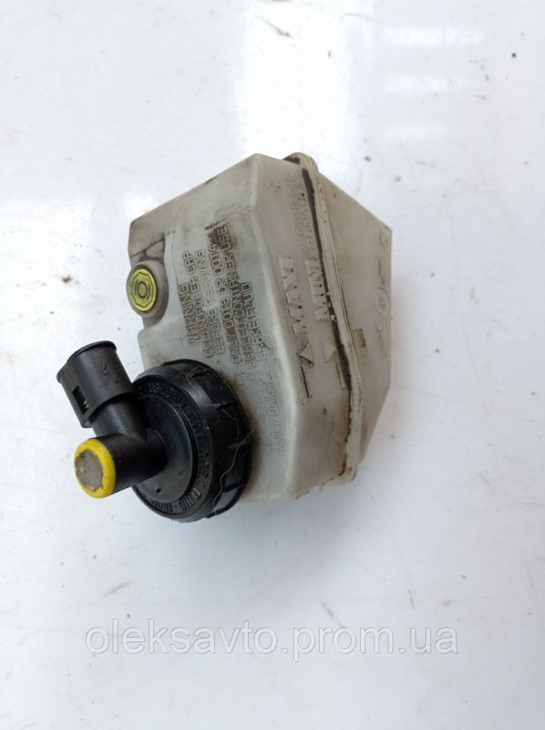 Бачок главного тормозного цилиндра Renault Clio 2, Рено Клио 2, 7700417649