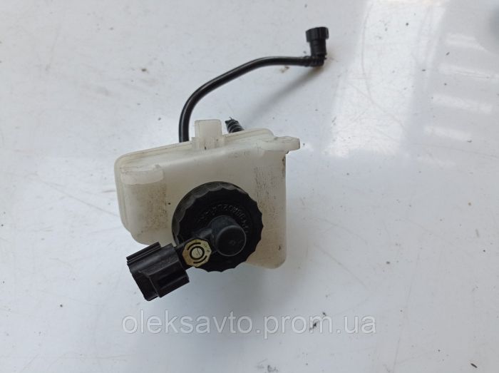 Бачок главного тормозного цилиндра (1.8 дизель) Ford Focus 1, Форд Фокус 1, 1998-2004 г.в., 98AB2C217AC