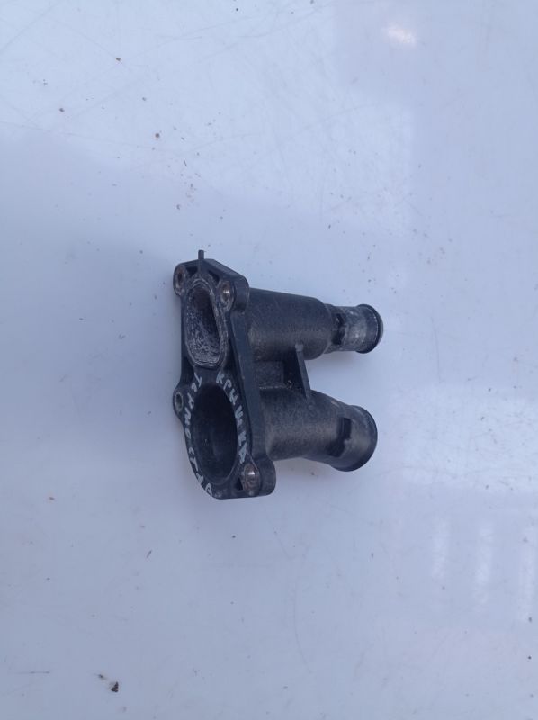 Крышка термостата Ford Focus 1, Форд Фокус 1, 1998-2004 г.в., 98mm9k478da