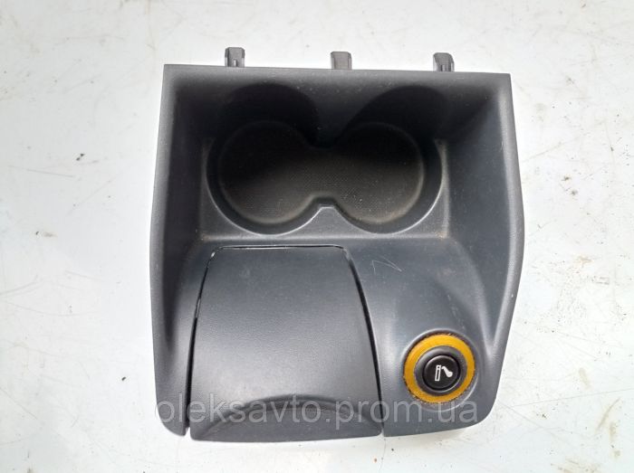 Держатель чашки (пепельница, подстаканник) Renault Clio 2, Рено Клио 2, 8200152201