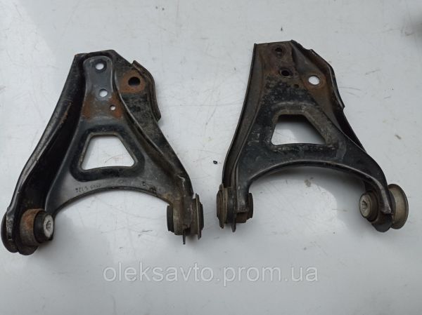 Рычаг передний правый, левый Renault Clio 2, Рено Клио 2, 8200942408