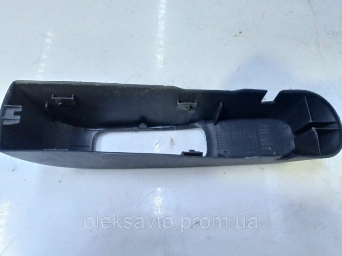 Крышка, пластик, накладка ручного тормоза Renault Clio 2, Рено Клио 2, 8200109849