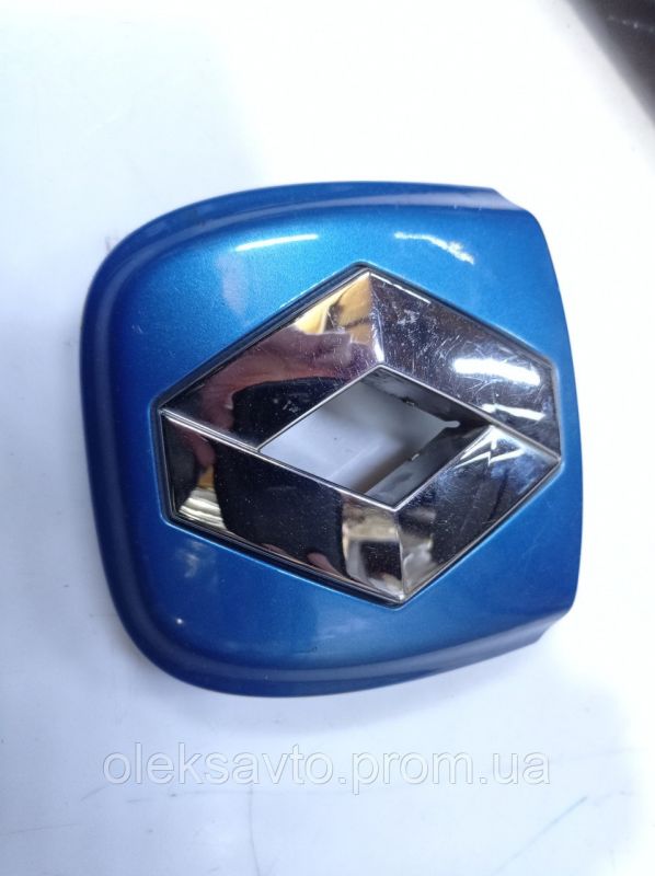 Накладка кнопки открытия крышки багажника Renault Clio 2, Рено Клио 2, 8200060918