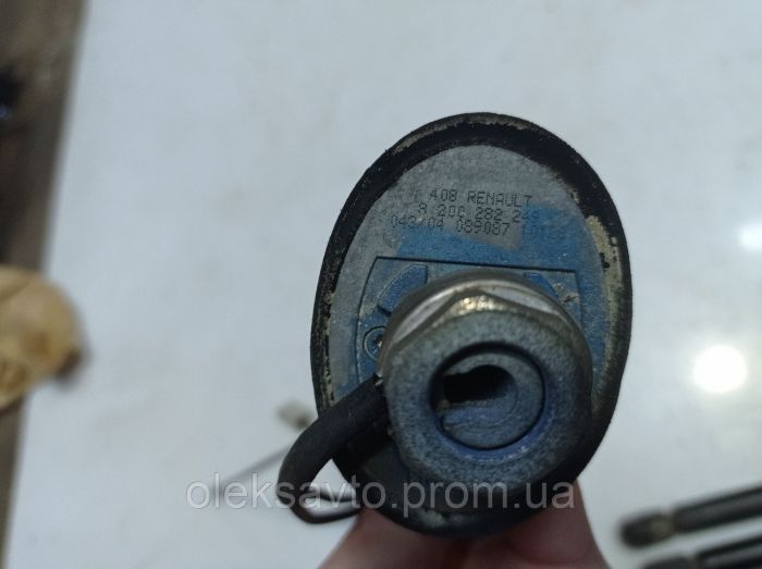 Антена Renault Clio 2, Рено Кліо 2, 8200282249