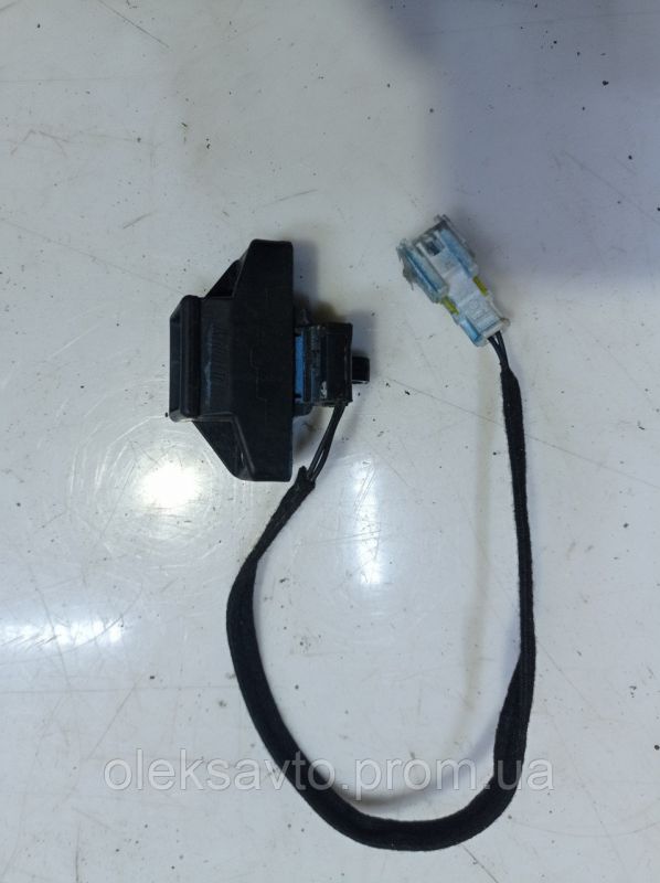 Замок двері задньої ляди (кришка багажника) Renault Clio 2, Рено Кліо 2, 7700308997