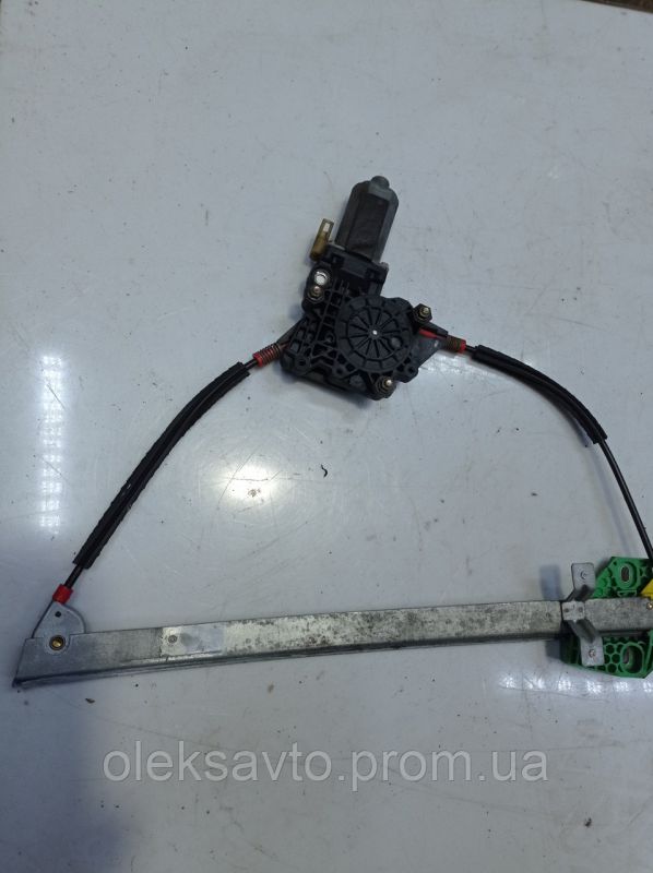 Стеклоподъемник электрический правый Ford Ка 1996 - 2008 г.в. 1.3 бензин, 0130821683