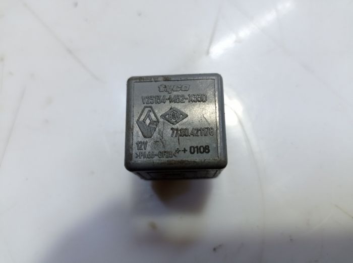 Реле Renault Clio 2, Рено Кліо 2, 7700421178