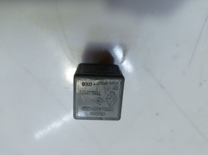 Реле Renault Clio 2, Рено Кліо 2, 7700421178