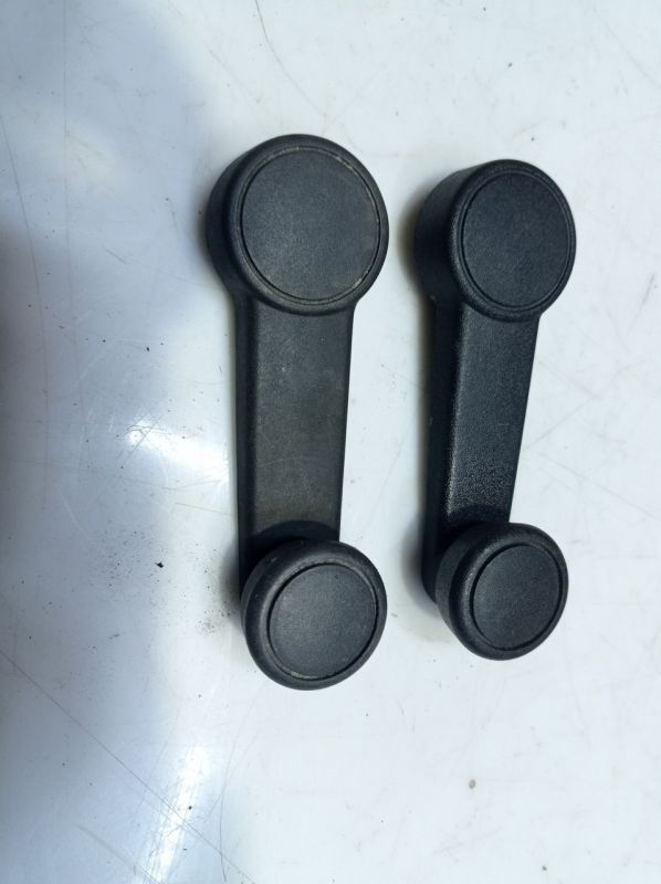 Ручка стеклоподъёмника Ford Ка, Форд Ка 1996 - 2008г.в., 97kga23342