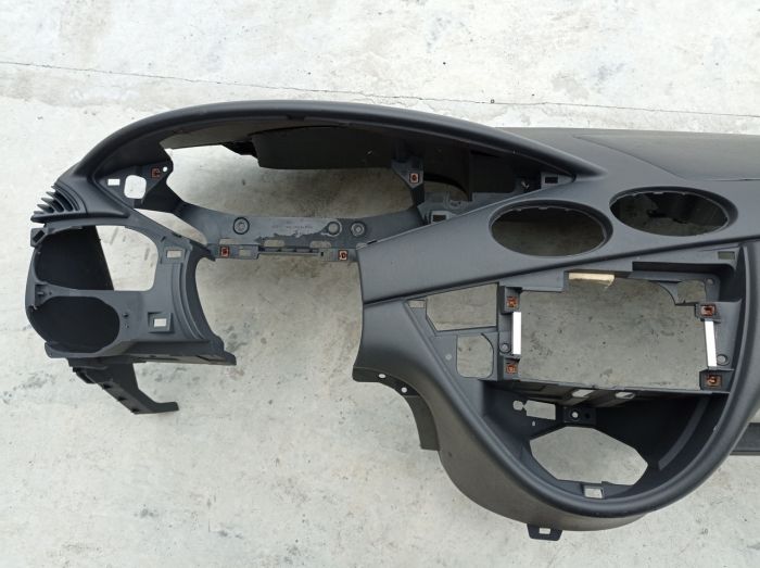 Торпедо консоль Ford Focus 1, Форд Фокус