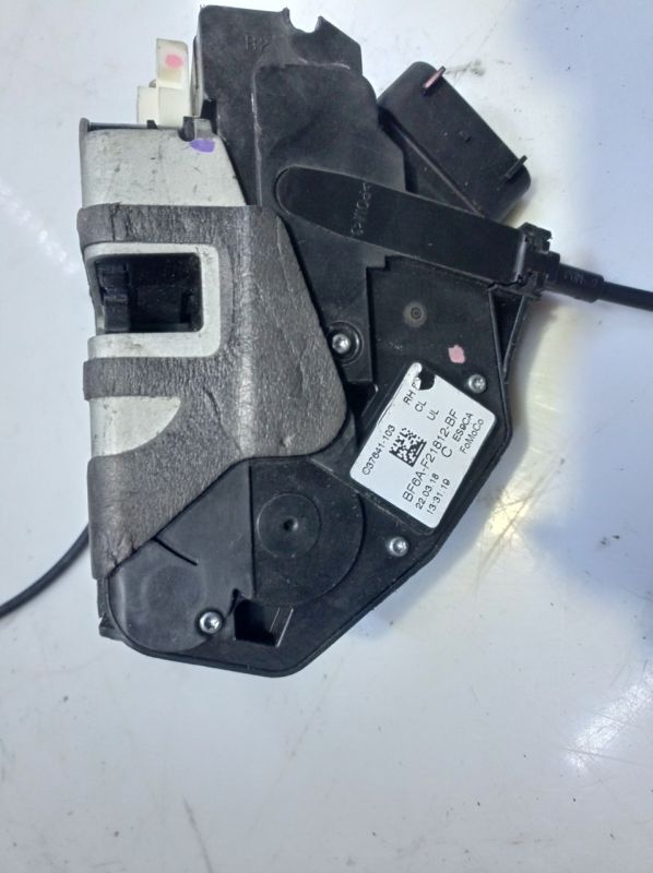 Замок двери передней правой Ford Focus 3, Форд Фокус, bf6af21812bf