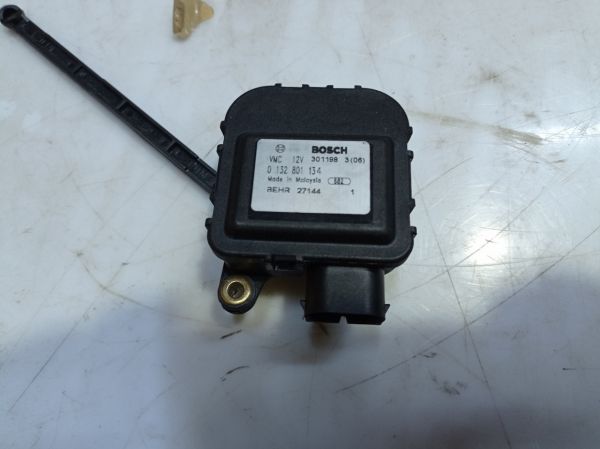 Привод заслонки печки Opel Zafira A, Опель Зафира А, 0132801134