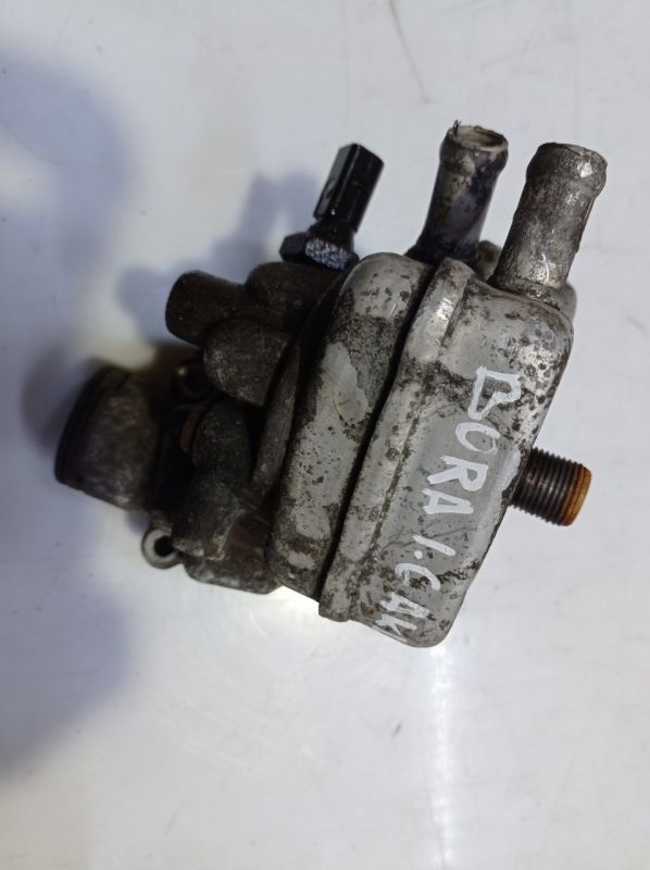 Корпус масляного фильтра Volkswagen Bora, 1.6 AKL, Фольксваген Бора, 06A115417