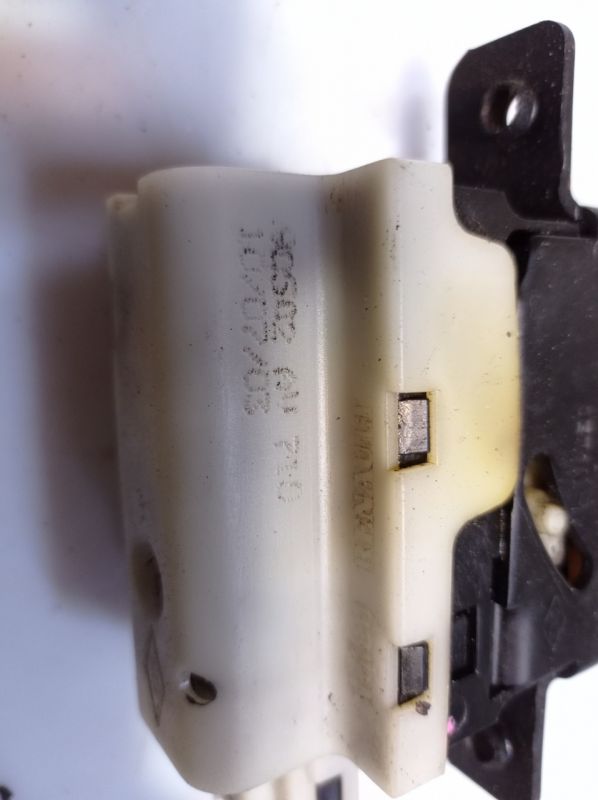 Замок багажника Nissan Micra K12, Нисан Микра К12, 90502AV710
