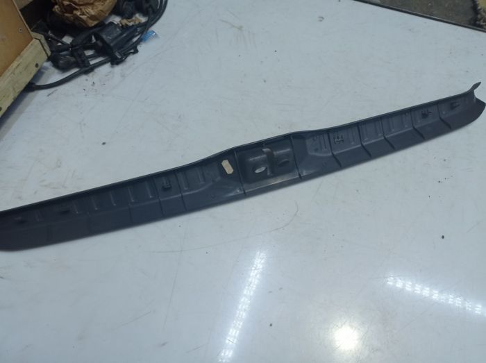 Обшивка багажника Nissan Micra K12, Нисан Микра К12, 84992ax601