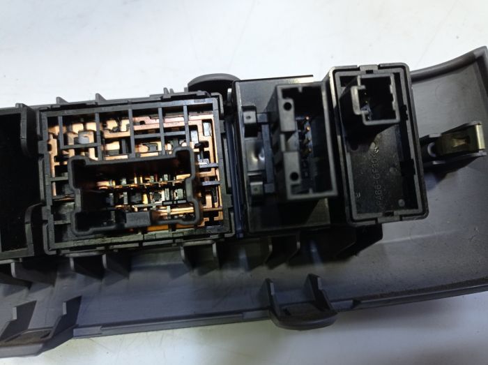 Панель кнопок Nissan Micra K12, Нисан Микра К12, 68485AX720